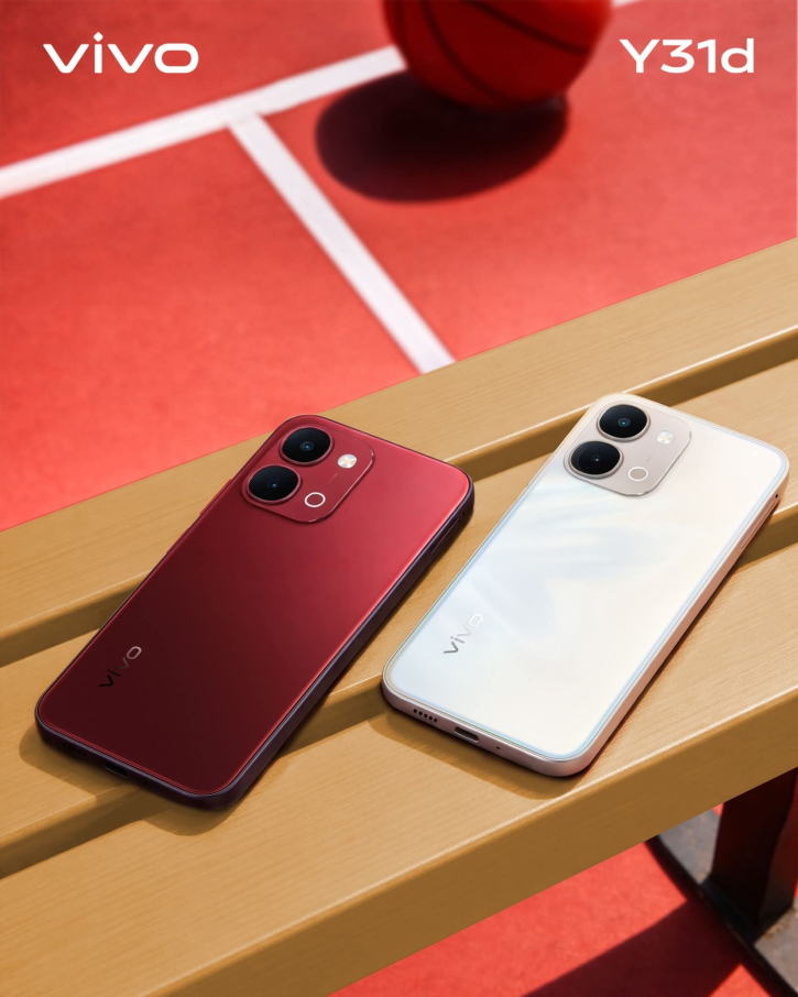 ৭২০০ মিলিঅ্যাম্পিয়ারের ফোনটির দাম ২৪৯৯৯ টাকায়