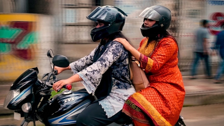 রাইড শেয়ারিং সেবায় চালক নারী যাত্রীও নারী