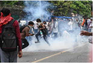 Delhi protests: SC says no illegal detention, orders Metro, internet back