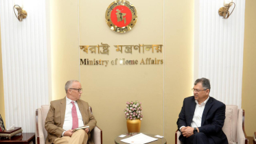 সাইবার বুলিং প্রতিরোধে স্বরাষ্ট্রমন্ত্রীর সঙ্গে আইআরআই প্রতিনিধির বৈঠক
